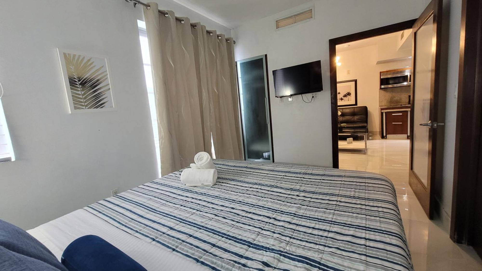 Strand Ocean Drive Suites Miami Beach Szoba fotó